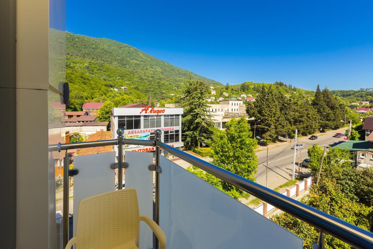 Sun palace gagra 4. Sun Palace Gagra отель. Sun Palace Gagra 3* (Гагра). Сан Палас Гагра 4 Абхазия. Sun Palace Gagra гостиница.